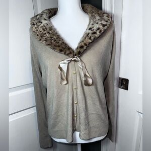 White Stag Tan Cardigan w Detachable Leopard Faux Fur Collar & Bow Size L